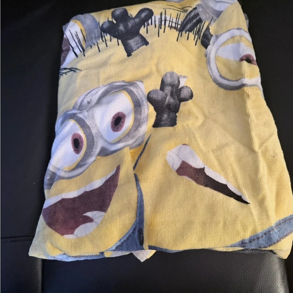 Despicable Me Minions Beach Towel